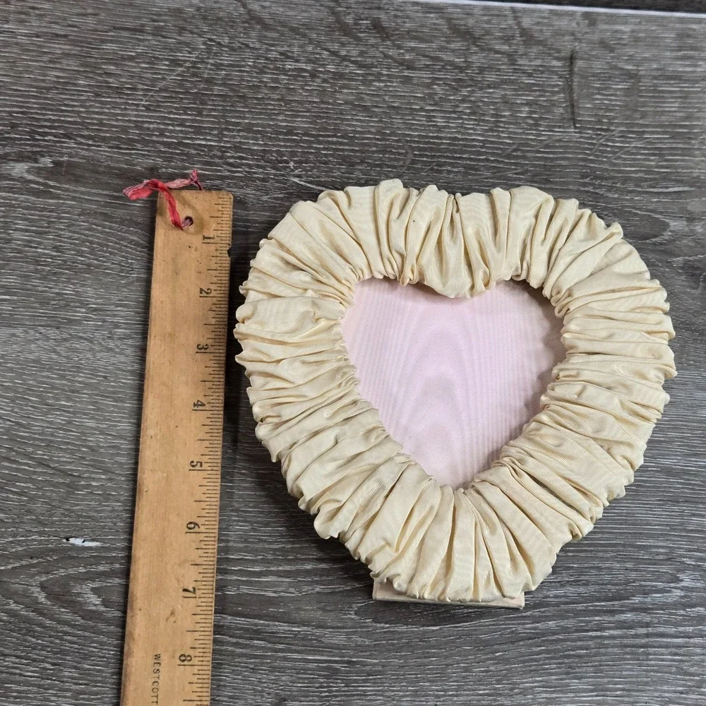 Vintage Cream Satin Ruched Heart Shaped Tabletop Picture Frame Boudoir Decor 7x5